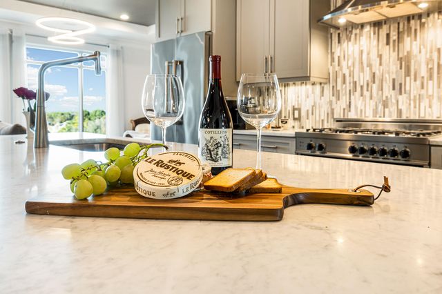 155 Wingo Way 462, Mount Pleasant, SC 29464