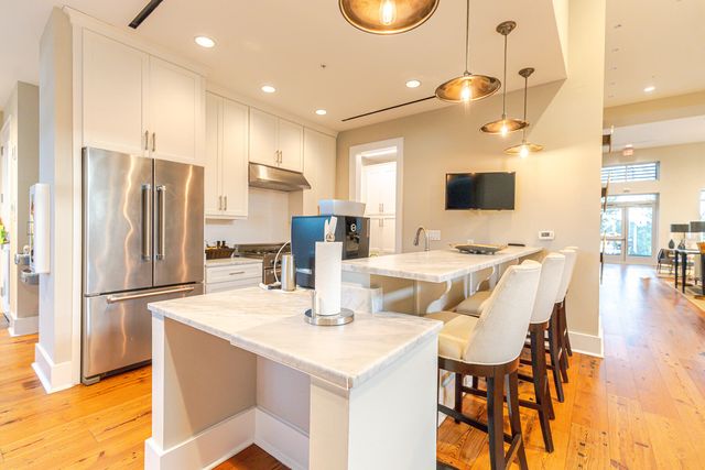 155 Wingo Way 462, Mount Pleasant, SC 29464