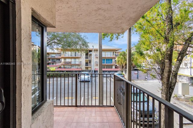 4705 SW 62nd Ave 204, Davie, FL 33314