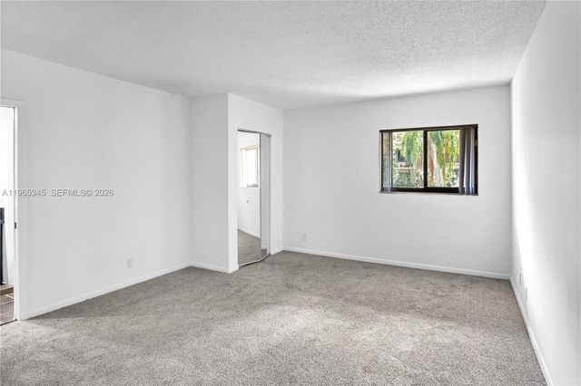 4705 SW 62nd Ave 204, Davie, FL 33314