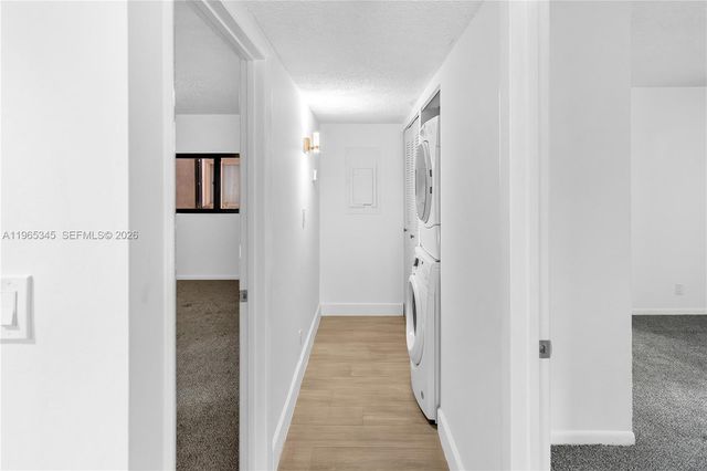 4705 SW 62nd Ave 204, Davie, FL 33314