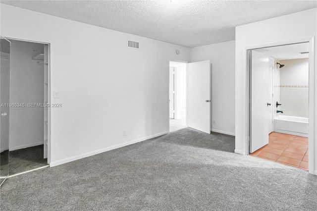 4705 SW 62nd Ave 204, Davie, FL 33314