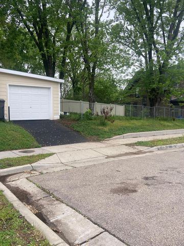 575 Nebraska Avenue E, Saint Paul, MN 55130
