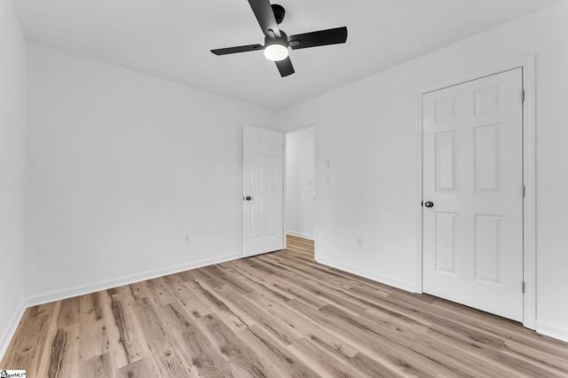 308 Oak Valley Drive, Simpsonville, SC 29681