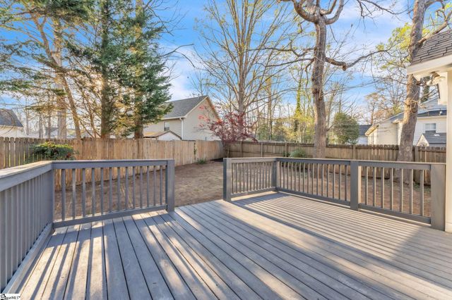 308 Oak Valley Drive, Simpsonville, SC 29681