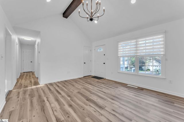 308 Oak Valley Drive, Simpsonville, SC 29681