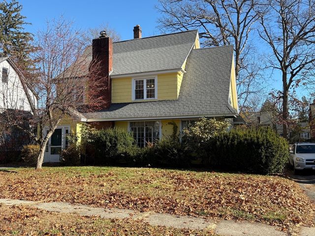 67 Perkins St, Springfield, MA 01118