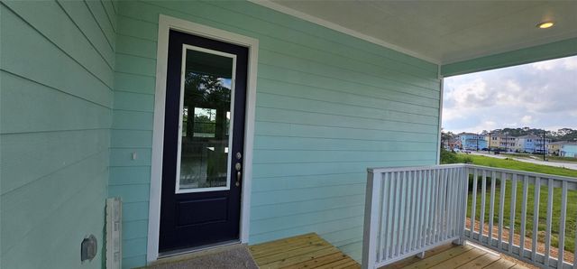 3801 Peacock Isle Drive, Dickinson, TX 77539