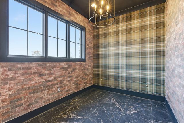 21423 Waterview Drive, Roland, AR 72135