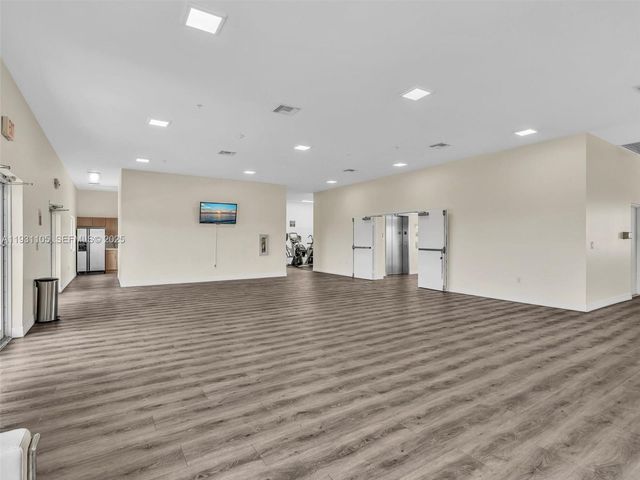 816 NW 11th St 1208, Miami, FL 33136