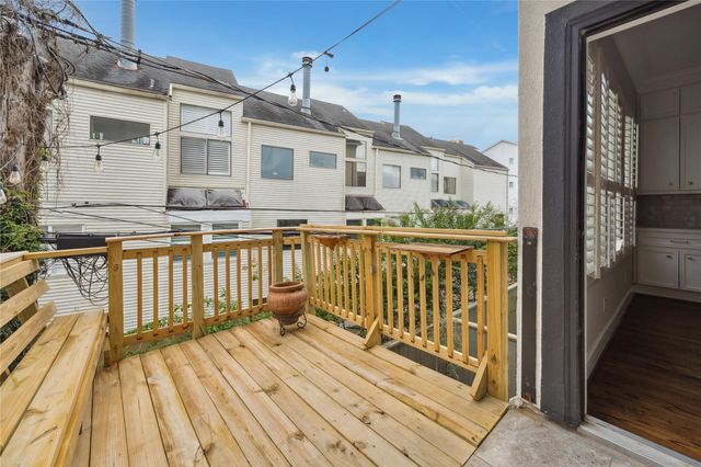 6310 Taggart Street B, Houston, TX 77007