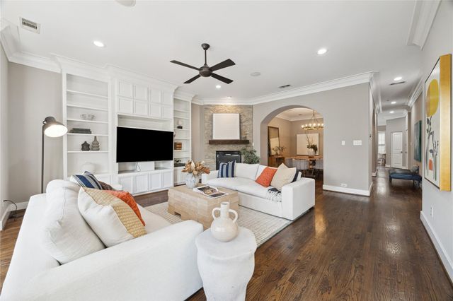 6310 Taggart Street B, Houston, TX 77007