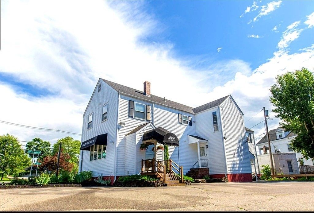 381 South Main St 2, Haverhill, MA 01835