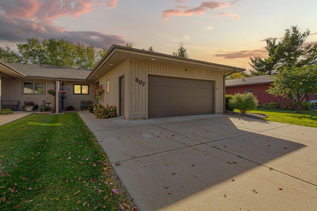 607 Zanmiller Drive, Northfield, MN 55057 — photo 2
