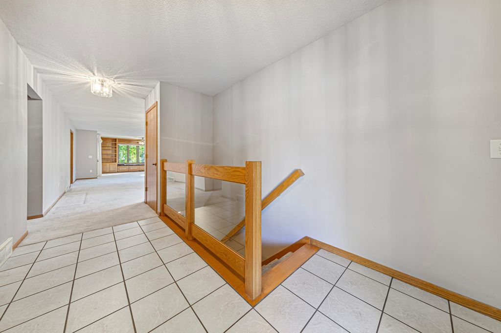 607 Zanmiller Drive, Northfield, MN 55057 — photo 5