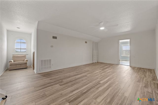 2804 CR 1045, Lampasas, TX 76550