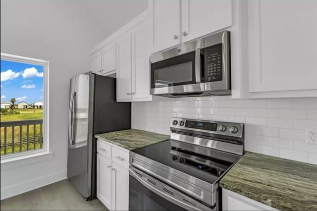 973 Alberdie Drive, Crystal Beach, TX 77650