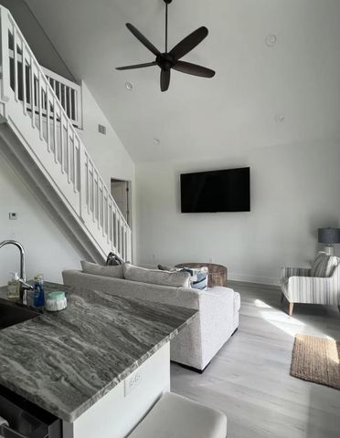 973 Alberdie Drive, Crystal Beach, TX 77650