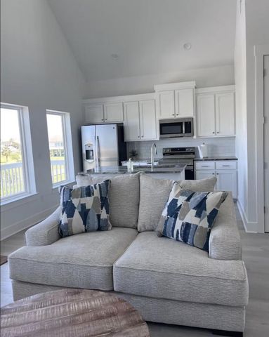 973 Alberdie Drive, Crystal Beach, TX 77650