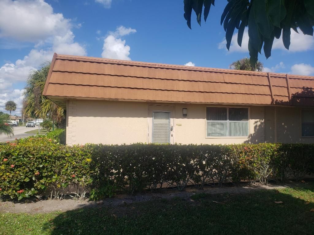 Image 1 of property listing at 312 Seville M, Delray Beach, FL 33446