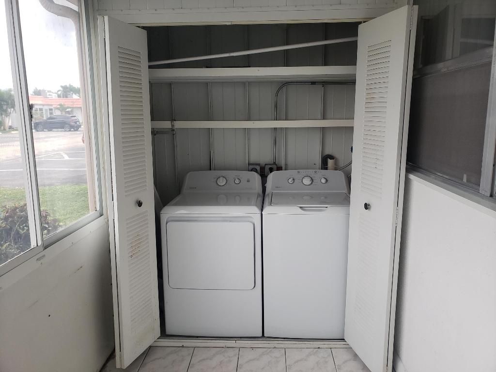 Image 14 of property listing at 312 Seville M, Delray Beach, FL 33446