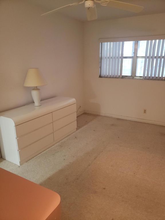 Image 9 of property listing at 312 Seville M, Delray Beach, FL 33446