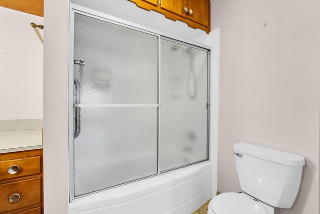 N6236 W Lake Shore DRIVE, Burlington, WI 53105