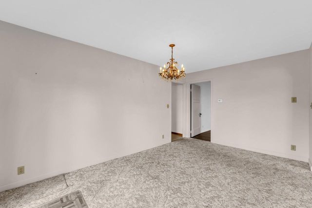 N6236 W Lake Shore DRIVE, Burlington, WI 53105