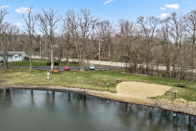 N6236 W Lake Shore DRIVE, Burlington, WI 53105