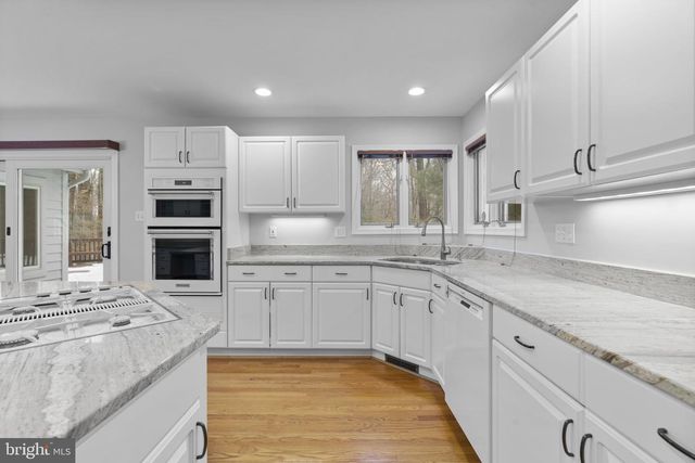 10684 QUARTERSTAFF RD, Columbia, MD 21044