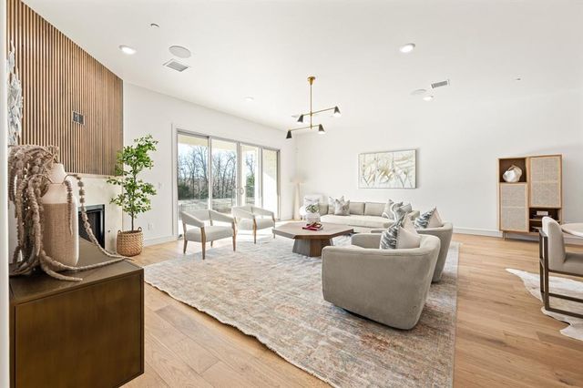 3016 Stone Field Way, Edmond, OK 73034