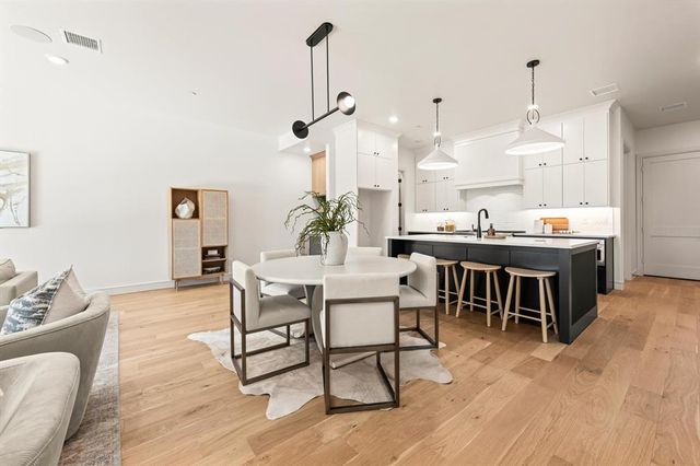 3016 Stone Field Way, Edmond, OK 73034