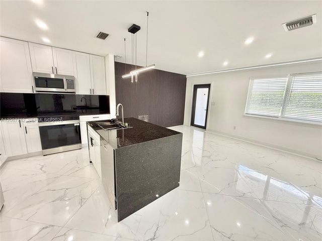 8600 Taft Street, Pembroke Pines, FL 33024