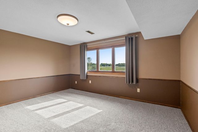 12020 Tilton Trail N, Rogers, MN 55374