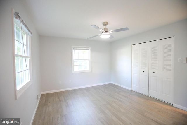 4752 CARTERWOOD DR, Fairfax, VA 22032