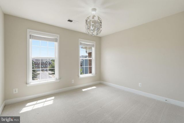 42695 WILMAR SQ, Broadlands, VA 20148