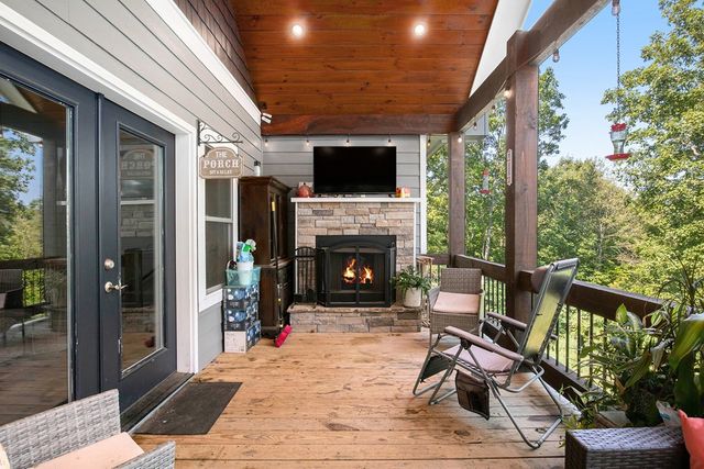 125 Winding Creek Road, Blue Ridge, GA 30513