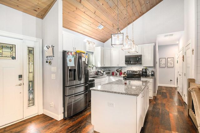 125 Winding Creek Road, Blue Ridge, GA 30513