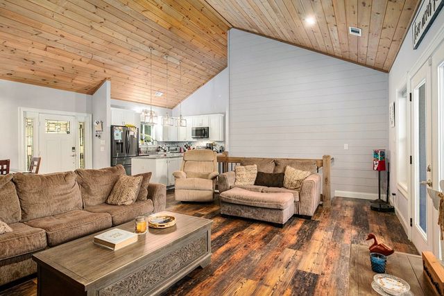 125 Winding Creek Road, Blue Ridge, GA 30513