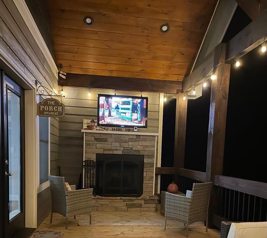 125 Winding Creek Road, Blue Ridge, GA 30513