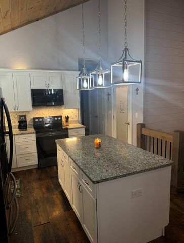 125 Winding Creek Road, Blue Ridge, GA 30513