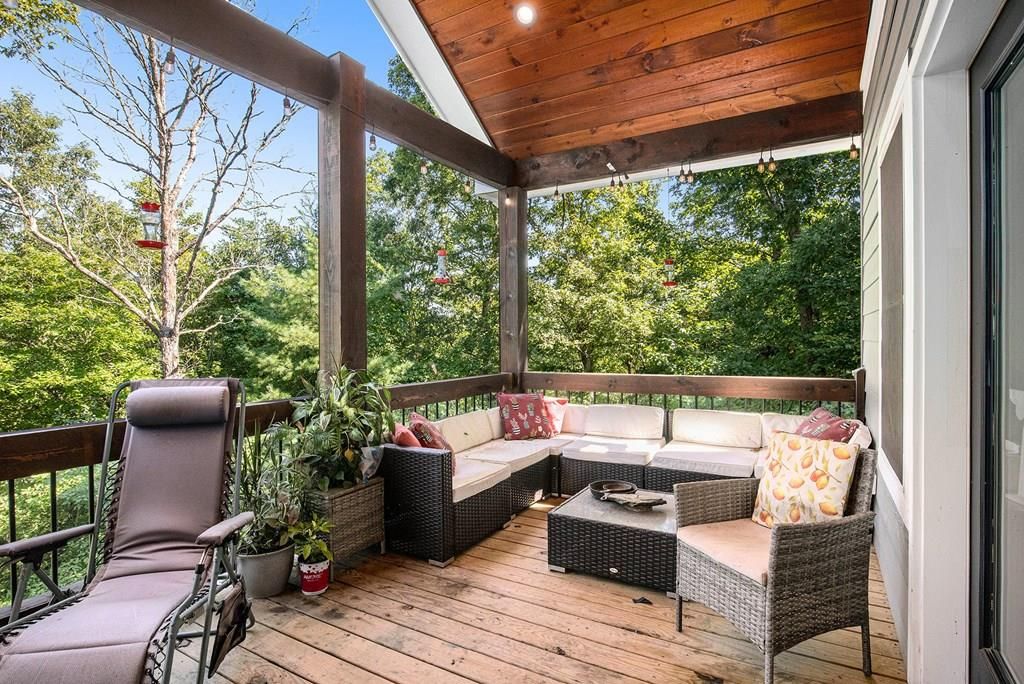 125 Winding Creek Road, Blue Ridge, GA 30513