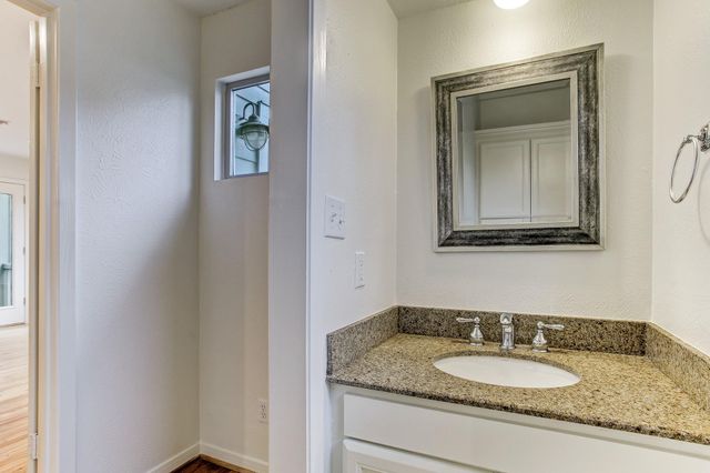 613 E 21st Street, Houston, TX 77008
