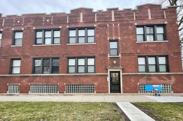 7300 S May Street 41-2, Chicago, IL 60621