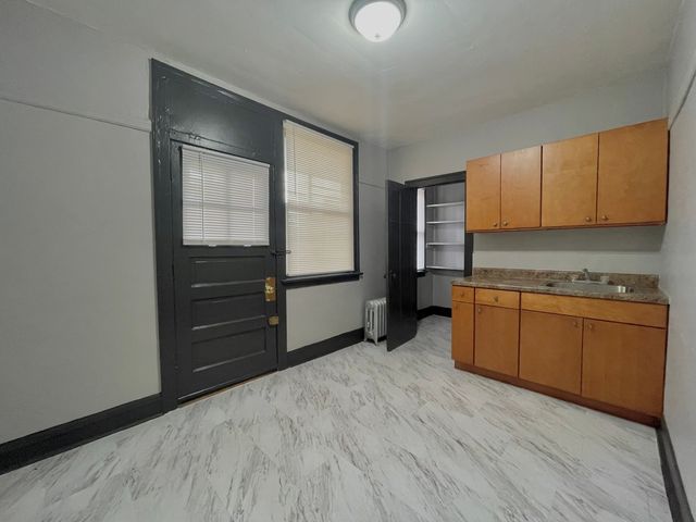 7300 S May Street 41-2, Chicago, IL 60621