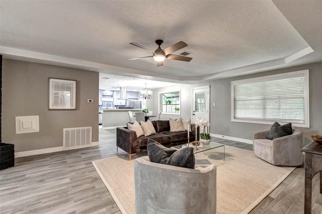 1822 Landmark Drive, Richmond, TX 77406