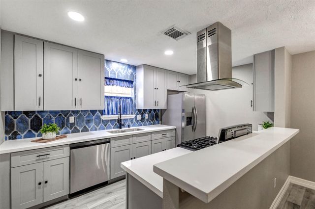 1822 Landmark Drive, Richmond, TX 77406
