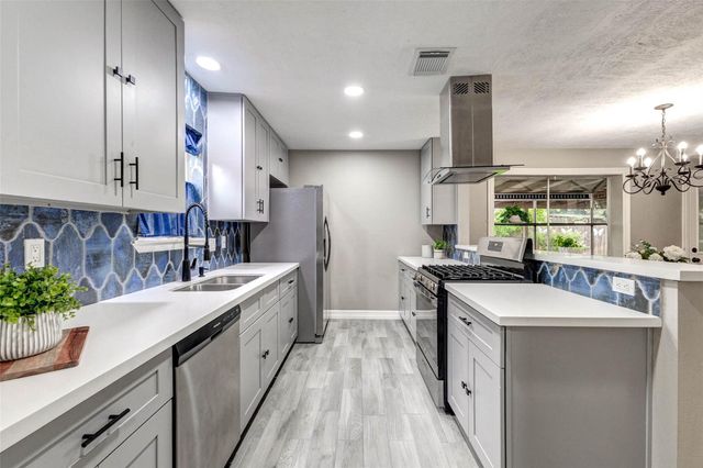 1822 Landmark Drive, Richmond, TX 77406