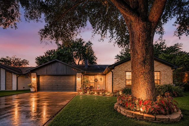 1822 Landmark Drive, Richmond, TX 77406