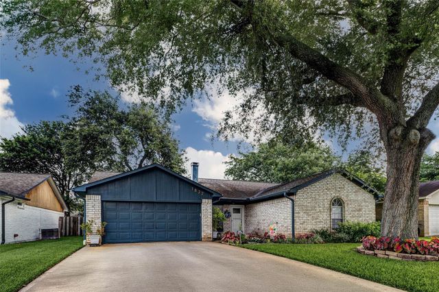 1822 Landmark Drive, Richmond, TX 77406